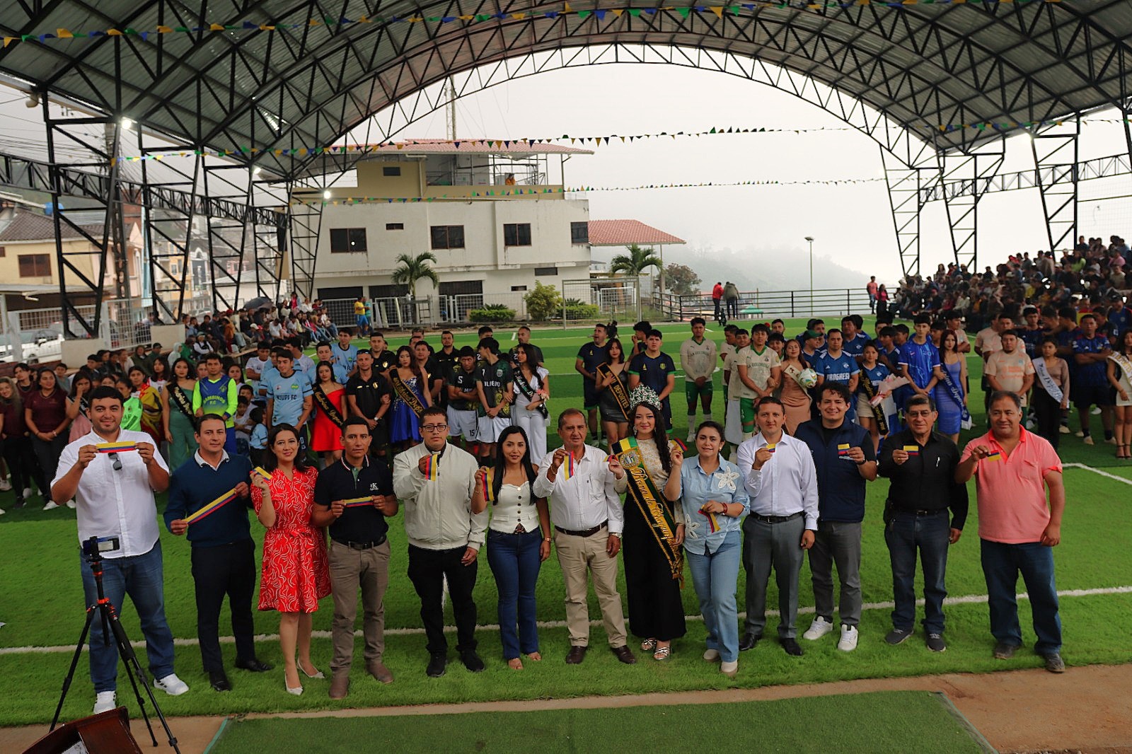 Alcalde entregó un renovado complejo deportivo